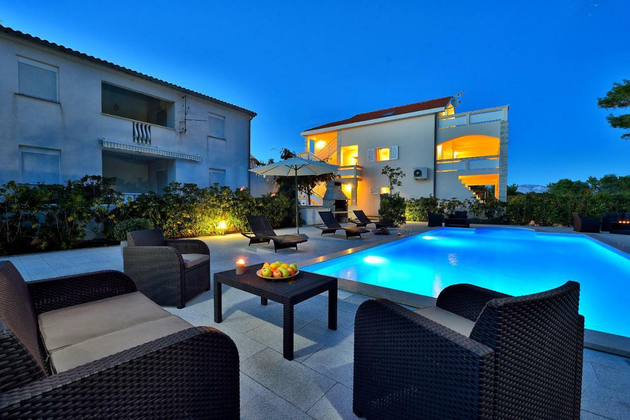Mam Apartment Vir Exterior photo